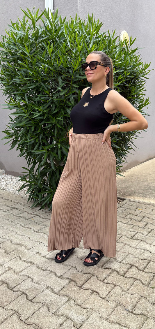 PANTALON CAPUCINE LARGE PLISSÉ CARAMEL